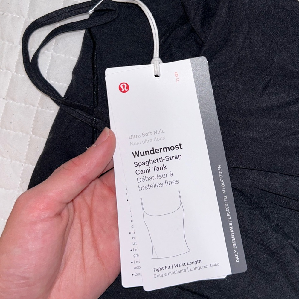 Black lululemon tank top